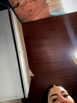 MarianaBenz online show from 28, 10, 2025