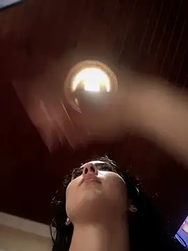 MarianaBenz online show from 22, 10, 2025