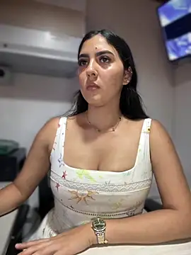 MarianaBenz online show from 9, 11, 2025