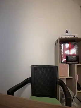 MarianaBenz online show from 26, 11, 2025