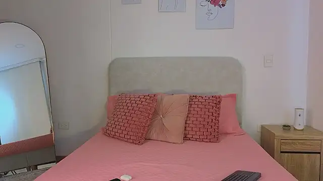 KristennBlue online show from 9, 1, 2026