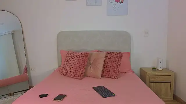 KristennBlue online show from 12, 1, 2026