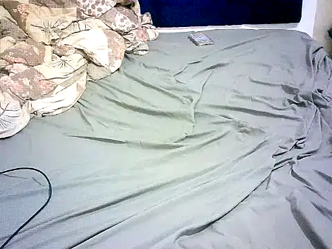 honeypotsweet online show from 18, 4, 2026