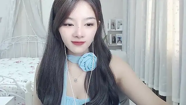 Snapshot of Jenny-Z chatting on 24, 6, 2026 Jenny-Z online show from 24, 6, 2026