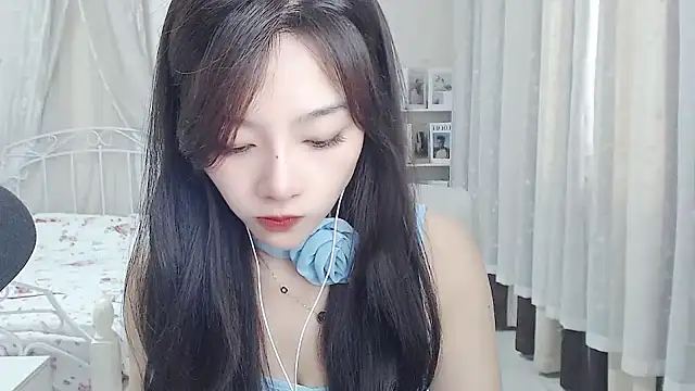 Snapshot of Jenny-Z chatting on 8, 6, 2026 Jenny-Z online show from 8, 6, 2026