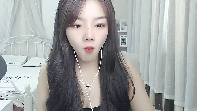 Snapshot of Jenny-Z chatting on 19, 4, 2026 Jenny-Z online show from 19, 4, 2026