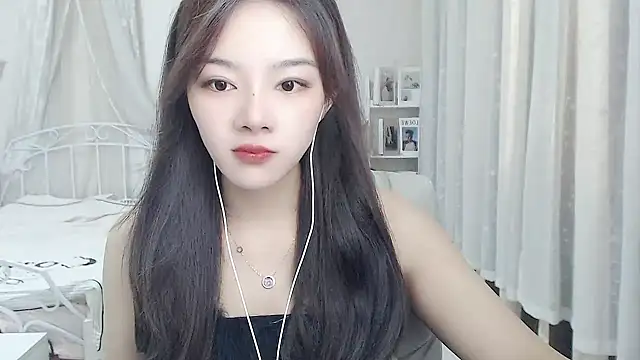 Snapshot of Jenny-Z chatting on 25, 6, 2026 Jenny-Z online show from 25, 6, 2026