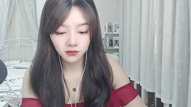 Snapshot of Jenny-Z chatting on 8, 5, 2026 Jenny-Z online show from 8, 5, 2026