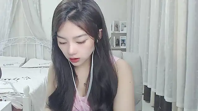 Snapshot of Jenny-Z chatting on 22, 4, 2026 Jenny-Z online show from 22, 4, 2026