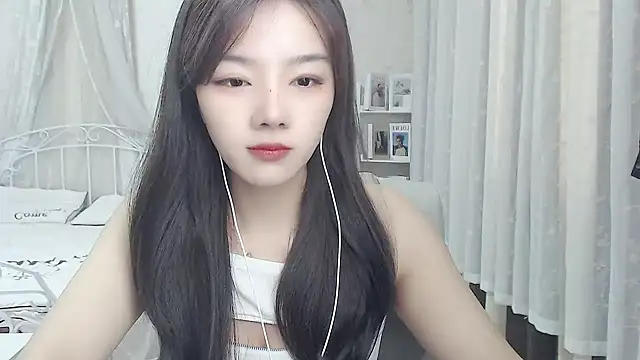 Snapshot of Jenny-Z chatting on 23, 4, 2026 Jenny-Z online show from 23, 4, 2026