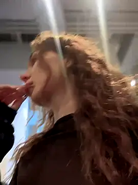 QuitieLia online show from 21, 10, 2025