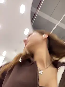 QuitieLia online show from 12, 3, 2026