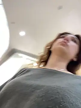 QuitieLia online show from 1, 2, 2026