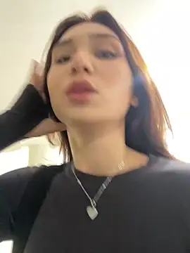 QuitieLia online show from 12, 12, 2024