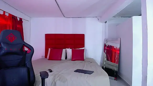 LyonGallego  online show from 29, 3, 2026