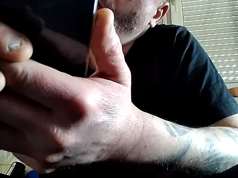 Snapshot of LSD669 chatting on 3, 5, 2026 LSD669 online show from 3, 5, 2026