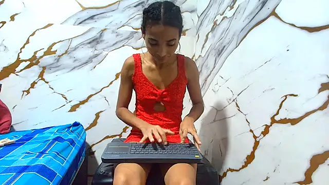 Snapshot of luciana_daza chatting on 21, 7, 2026 luciana daza online show from 21, 7, 2026