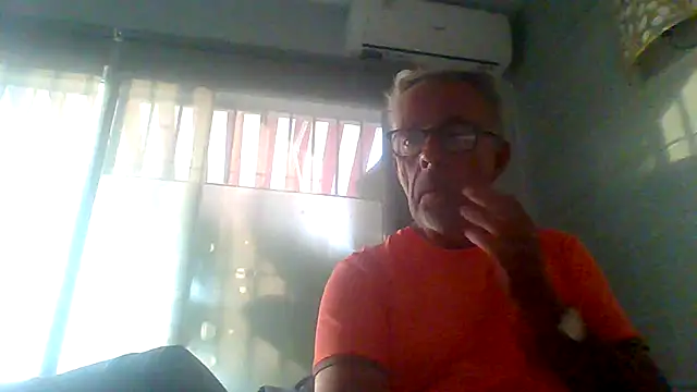 tuggy59 online show from 29, 10, 2025