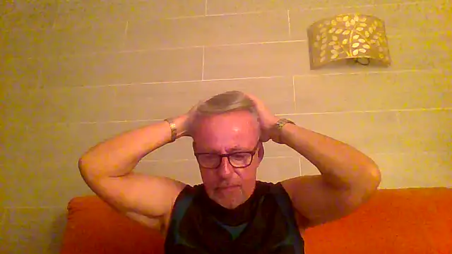 Snapshot of tuggy59 chatting on 17, 7, 2026 tuggy59 online show from 17, 7, 2026