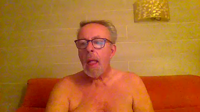 Snapshot of tuggy59 chatting on 20, 6, 2026 tuggy59 online show from 20, 6, 2026