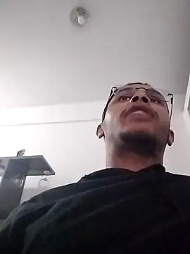 Snapshot of cirilopaupqueno chatting on 7, 1, 2026 cirilopaupqueno online show from 7, 1, 2026