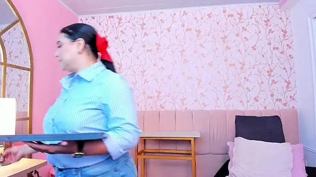 taylor bennet online show from 2, 4, 2026