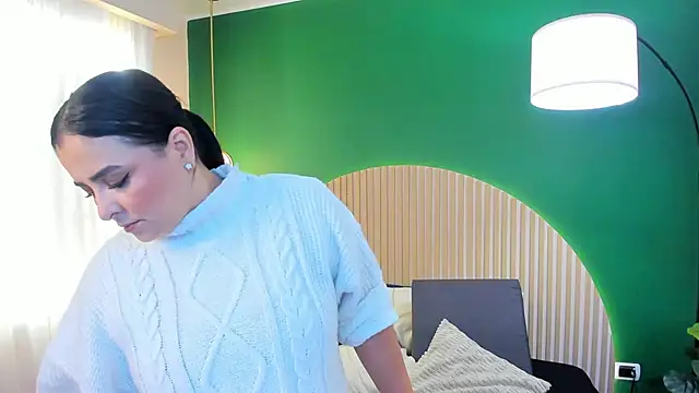 taylor bennet online show from 19, 12, 2025