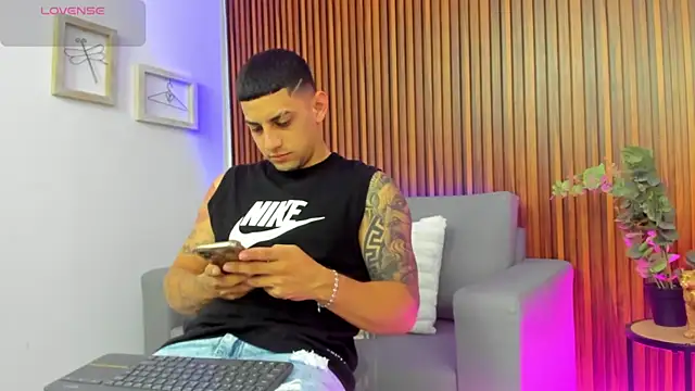 Alex cute77 online show from 12, 5, 2026