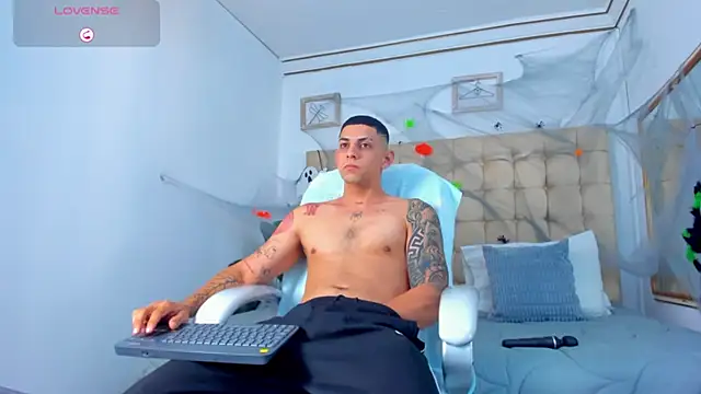 Alex cute77 online show from 1, 11, 2025