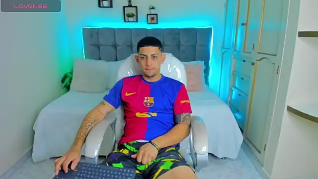 Alex cute77 online show from 22, 2, 2025
