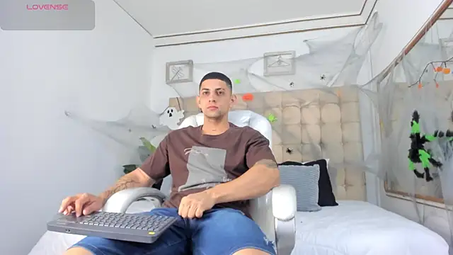 Alex cute77 online show from 15, 10, 2025