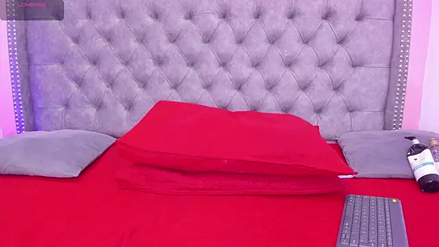 Snapshot of Sofia_Girl_ chatting on 17, 11, 2025 Sofia Girl online show from 17, 11, 2025