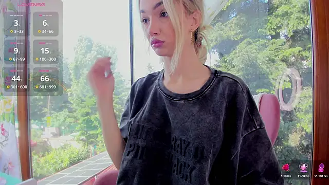 Sassy Teen online show from 18, 6, 2026
