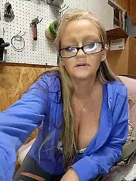 Southern Bella online show from 5, 12, 2024