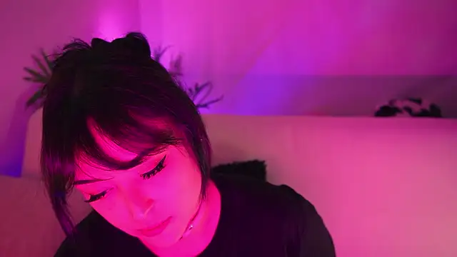 Gloomydoll online show from 10, 3, 2026