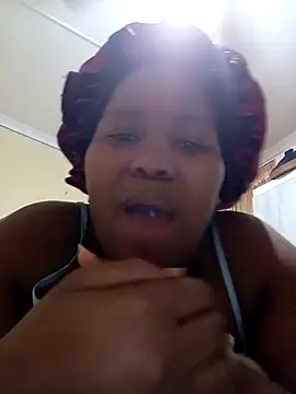 Real1SweetQueen online show from 25, 2, 2025