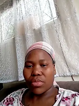 Snapshot of Real1SweetQueen chatting on 1, 11, 2025 Real1SweetQueen online show from 1, 11, 2025