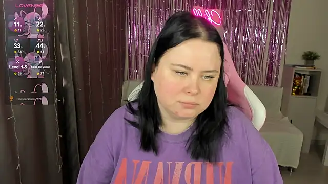 Snapshot of Akemi_BBW chatting on 5, 5, 2026 Akemi BBW online show from 5, 5, 2026