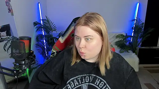Akemi BBW online show from 25, 2, 2025