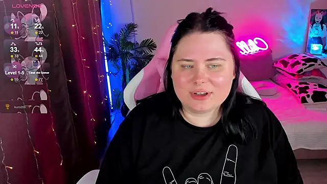 Akemi BBW online show from 10, 11, 2025