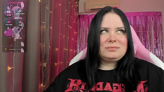 Snapshot of Akemi_BBW chatting on 28, 4, 2026 Akemi BBW online show from 28, 4, 2026