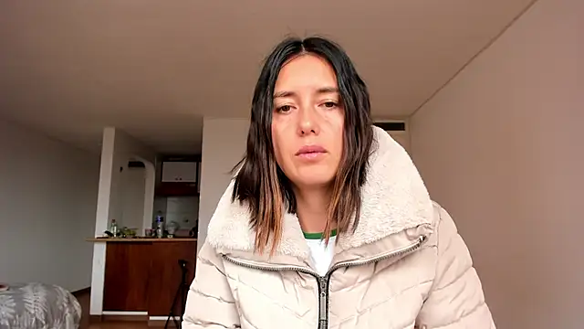 zoe jeane beker online show from 27, 2, 2025