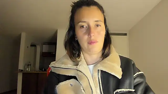 zoe jeane beker online show from 15, 2, 2025