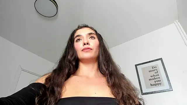 PortraitMarie online show from 2, 2, 2025