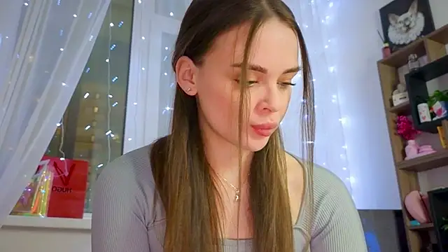 KristenSayles online show from 21, 2, 2025