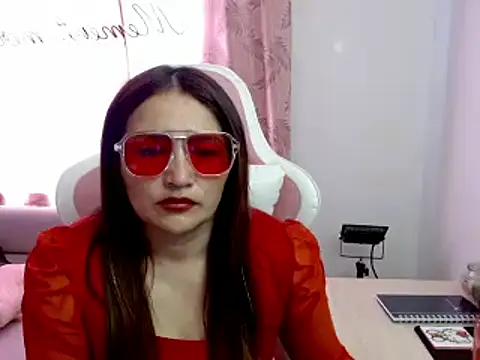 EVA GRAYS online show from 8, 2, 2025