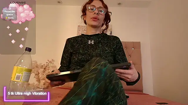 Katy Van online show from 26, 11, 2025