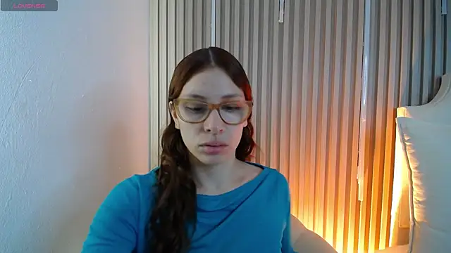 Snapshot of Katy_Van chatting on 24, 5, 2026 Katy Van online show from 24, 5, 2026