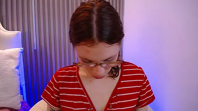 Snapshot of Katy_Van chatting on 10, 5, 2026 Katy Van online show from 10, 5, 2026