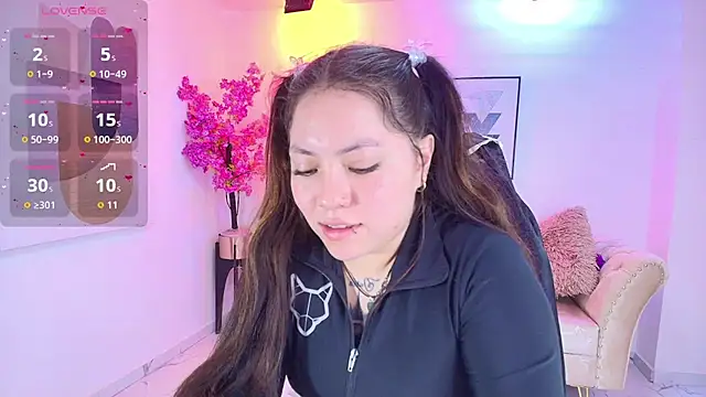 Snapshot of Isa_reel chatting on 11, 11, 2025 Isa reel online show from 11, 11, 2025